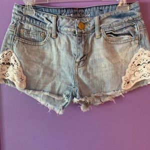 American Eagle light wash denim shorts